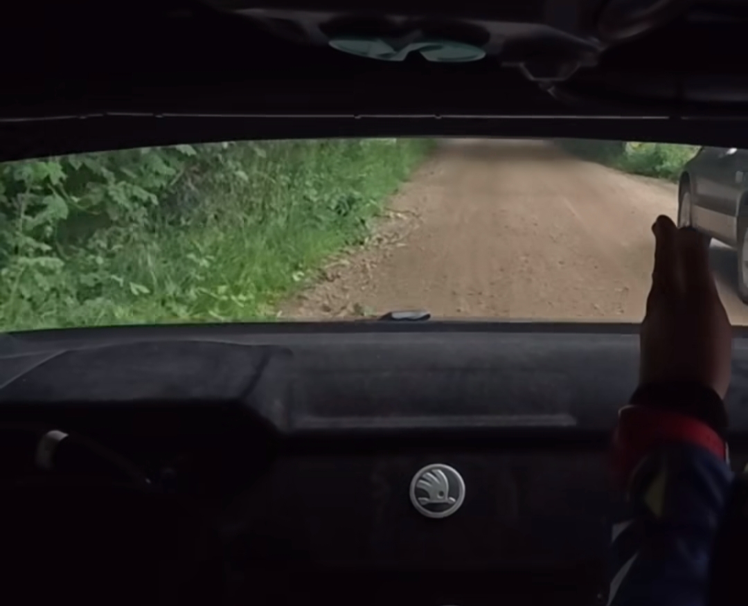 VIDEO: Kohalik sattus oma autoga poola ralli testikatsele